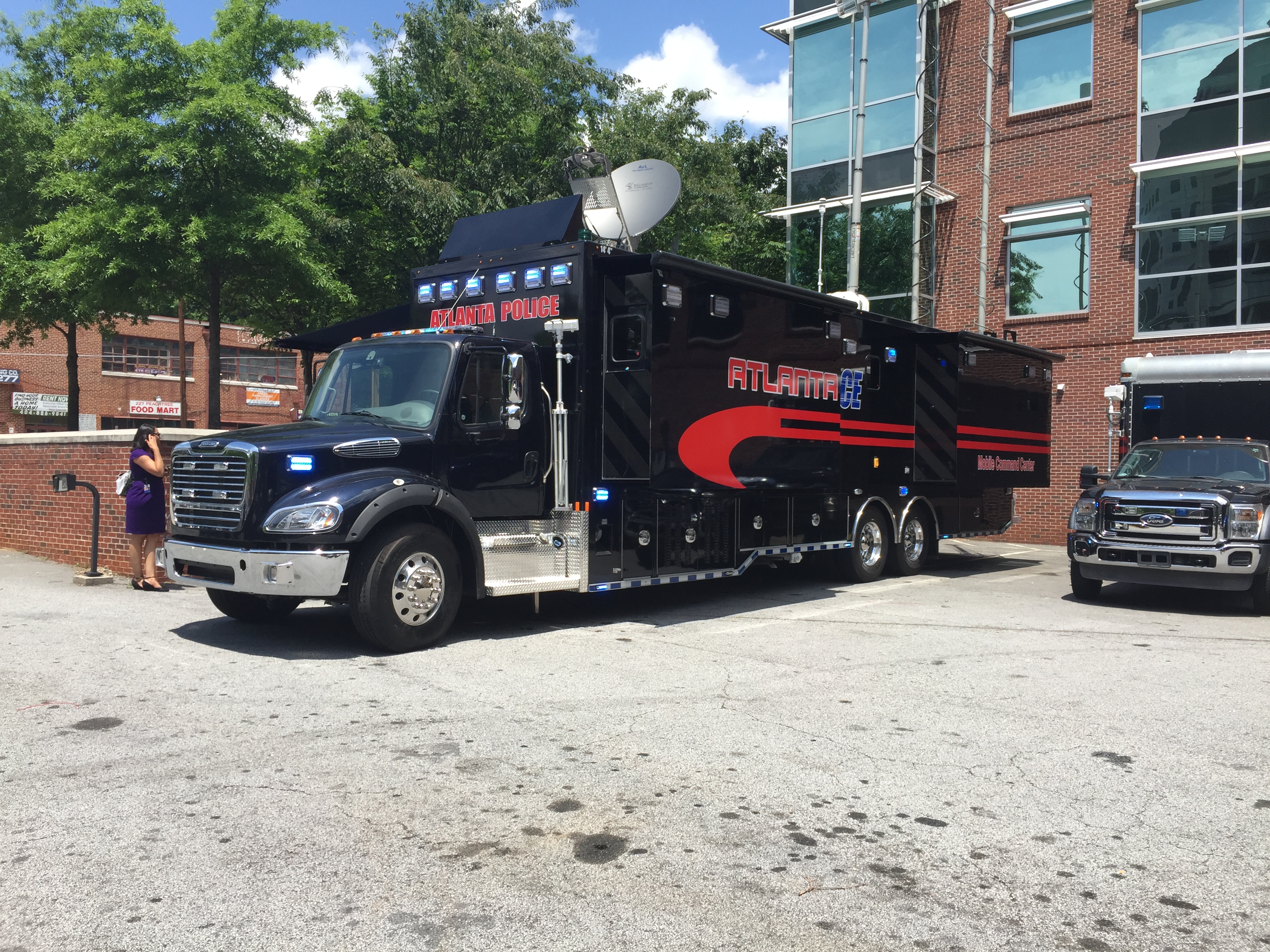 Atlanta Police introduces new Command Vehicle